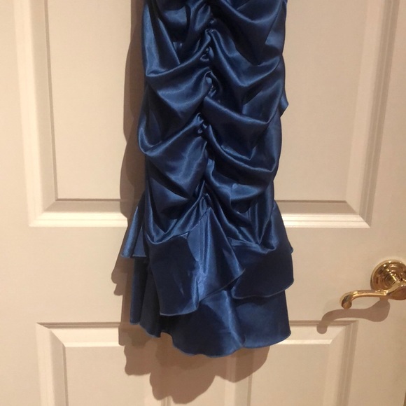 Caché dress - Picture 3 of 7